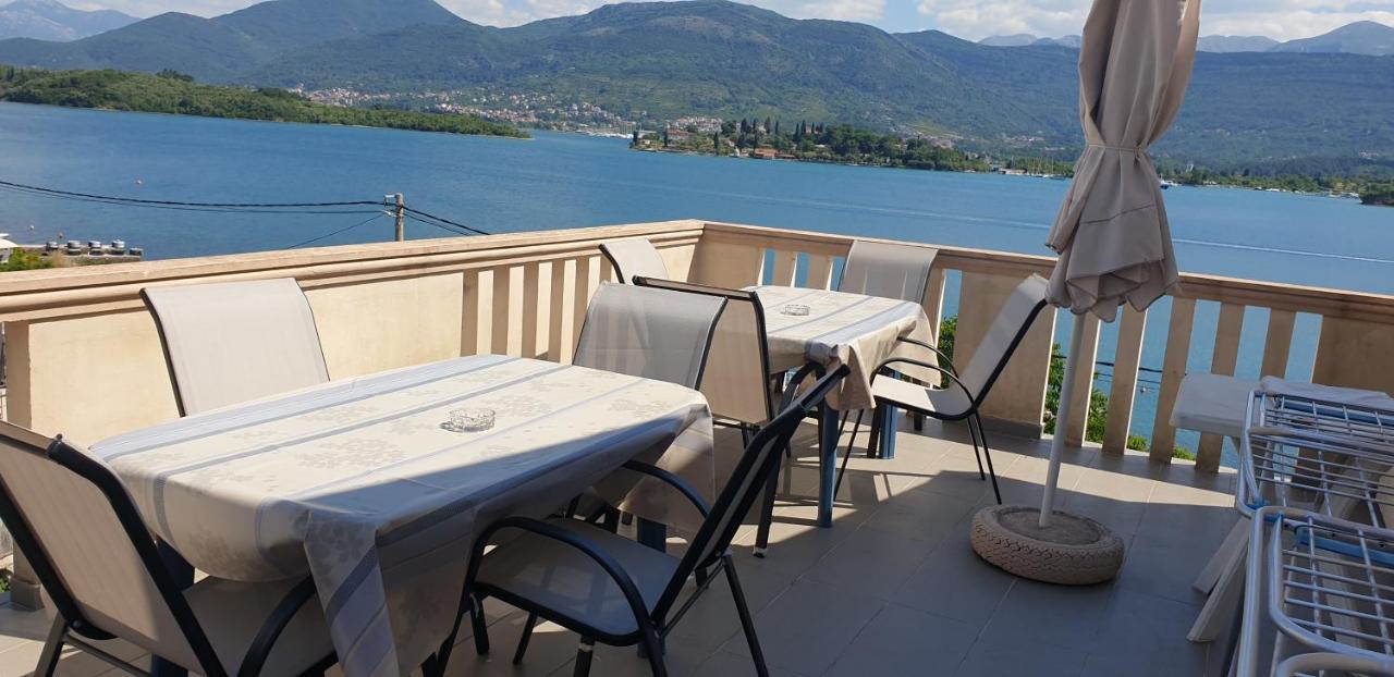 Apartments Klakor Ps Tivat Exterior foto