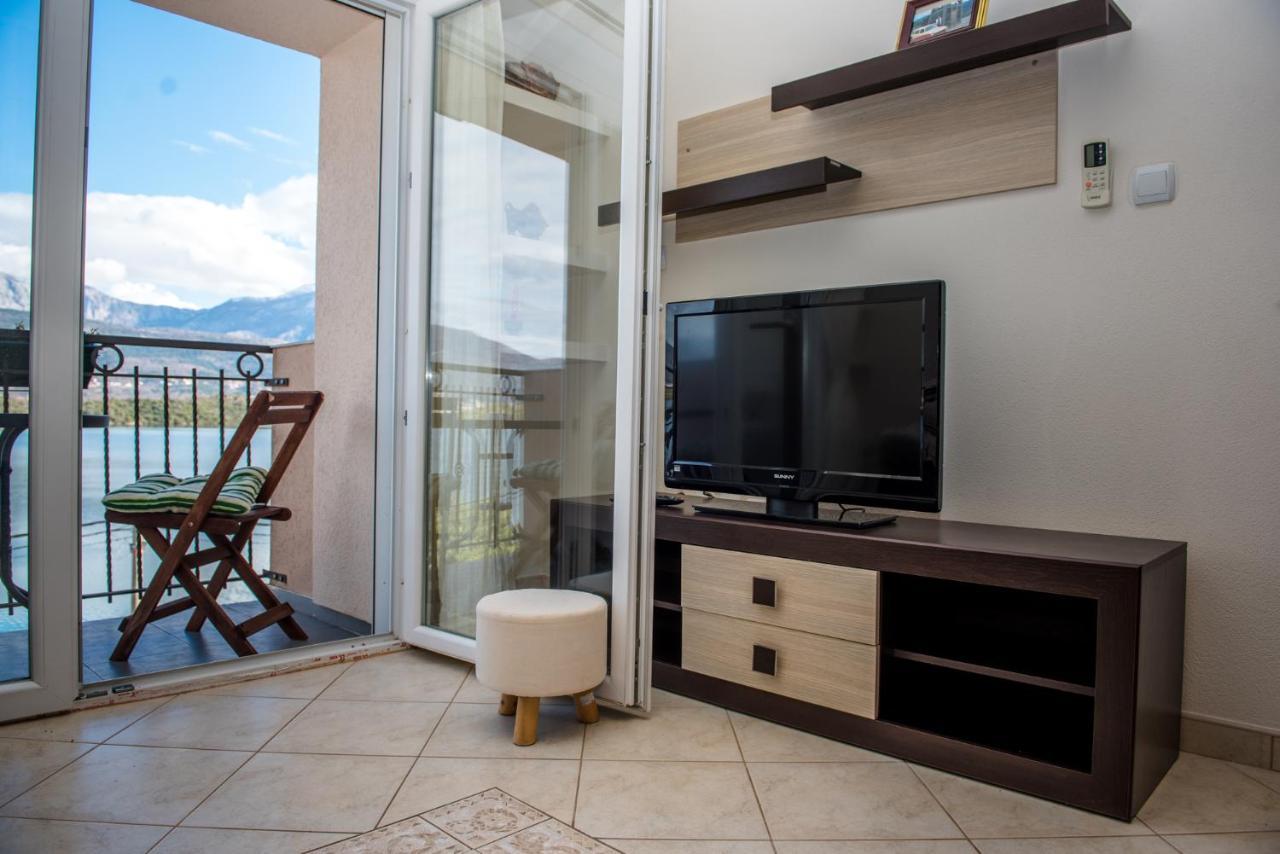 Apartments Klakor Ps Tivat Exterior foto
